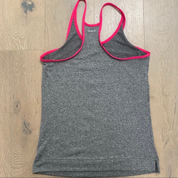 Adidas workout tank. - Picture 3 of 3